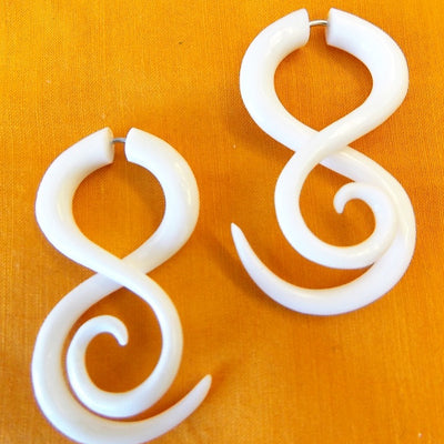Spiral Twist Split Gauge Earrings Carved White Bone