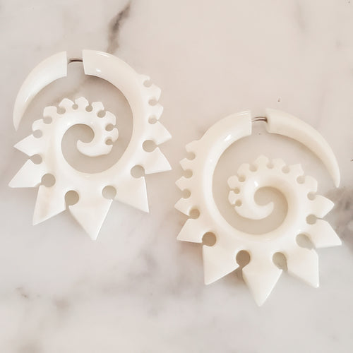 Carved Split Gauge Earrings Edgy Spiral Fake Plugs